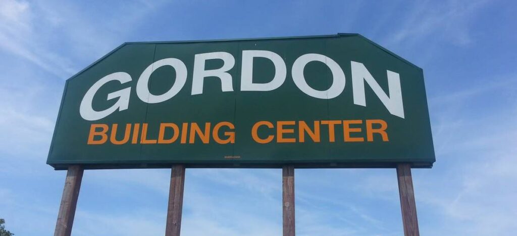Photo of the Gordon Building Center sign in Salisbury, Missouri